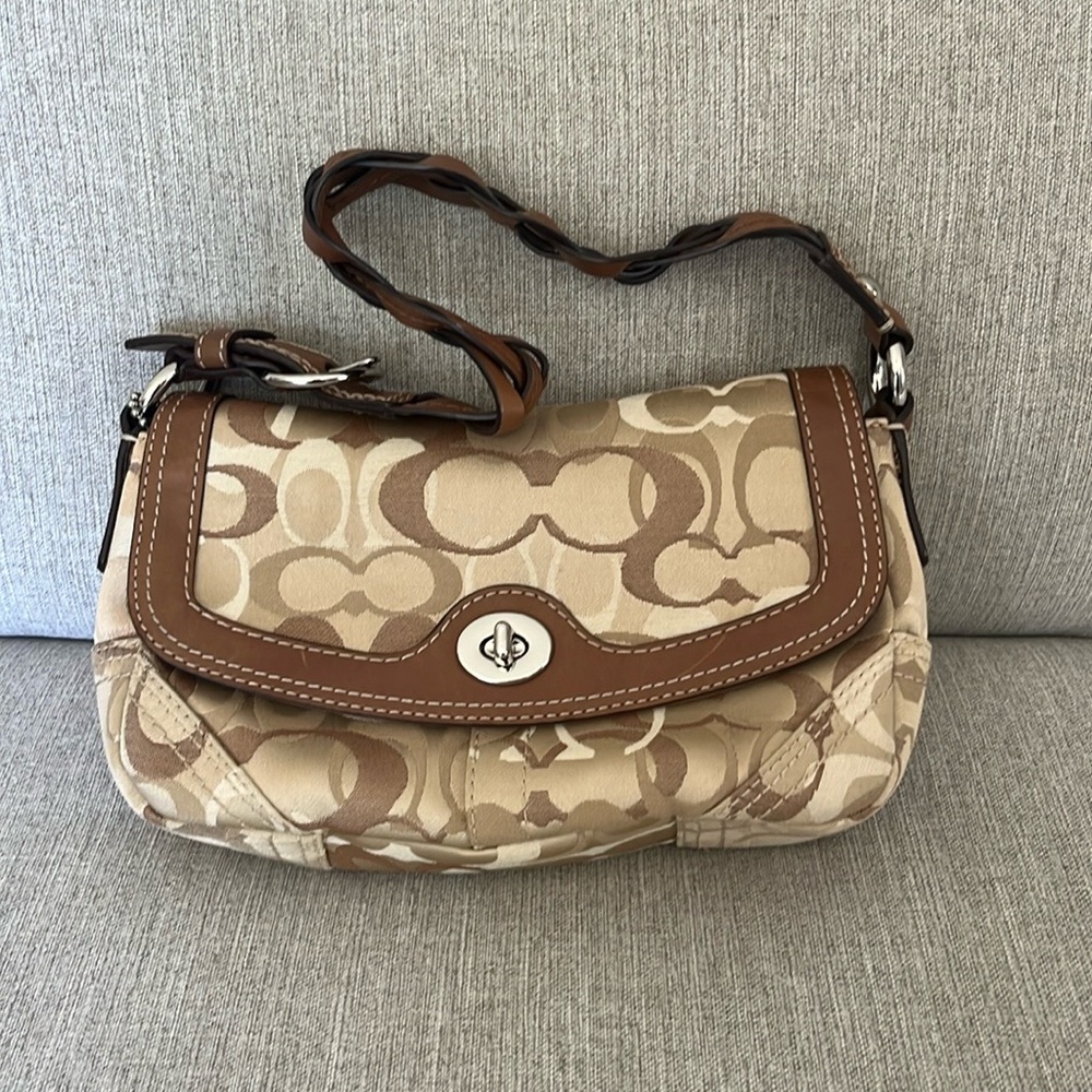 Coach shoulder bag